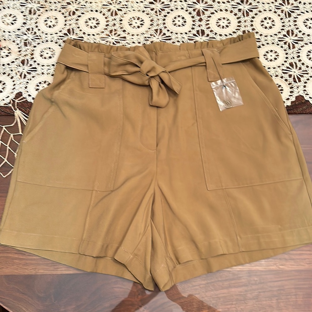 Nine West Short